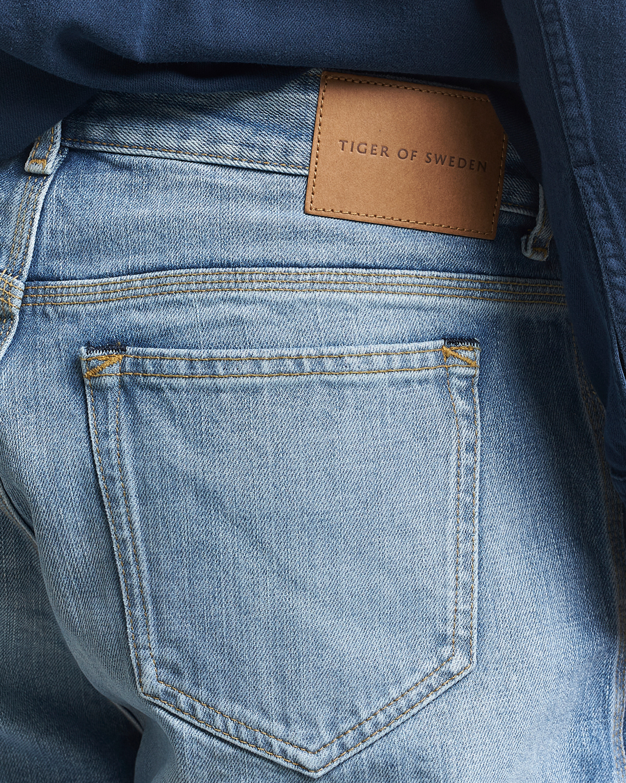 Herren | Shorts | Tiger of Sweden | Kylian Denim Shorts Medium Blue