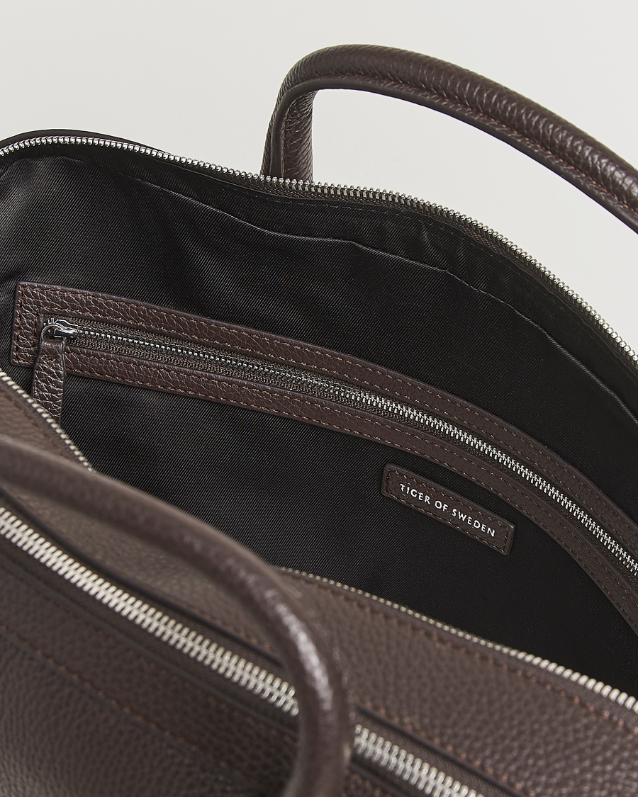 Herren | Tiger of Sweden Beridare Double Zip Leather Briefcase Dark Brown | Tiger of Sweden | Beridare Double Zip Leather Briefcase Dark Brown
