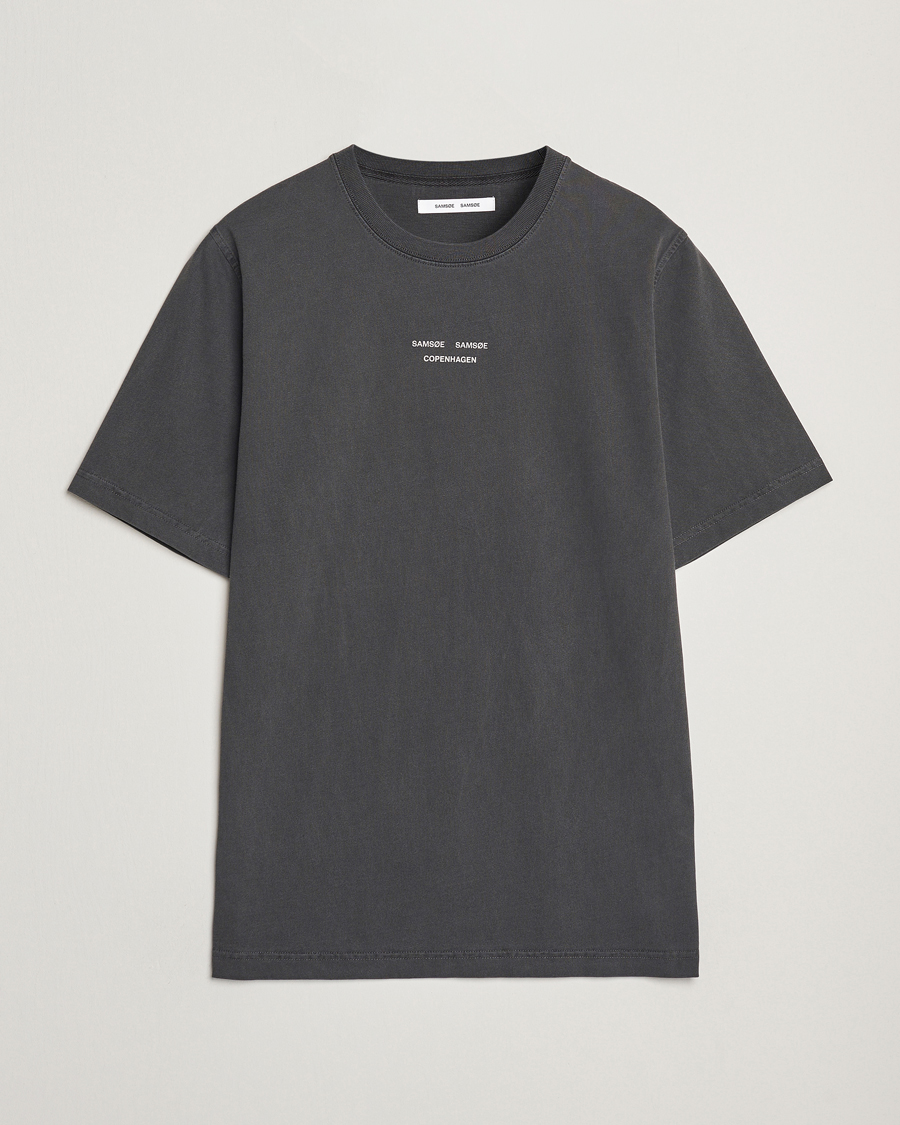 Herren | T-Shirts | Samsøe Samsøe | Marcus Center Logo T Crew Neck T-Shirt Washed Black