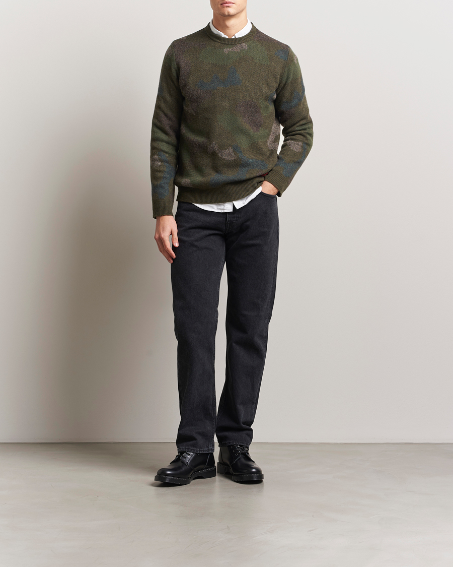 Herren | Pullover | Woolrich | Lambswool Crewneck by Todd Snyder Green Camo