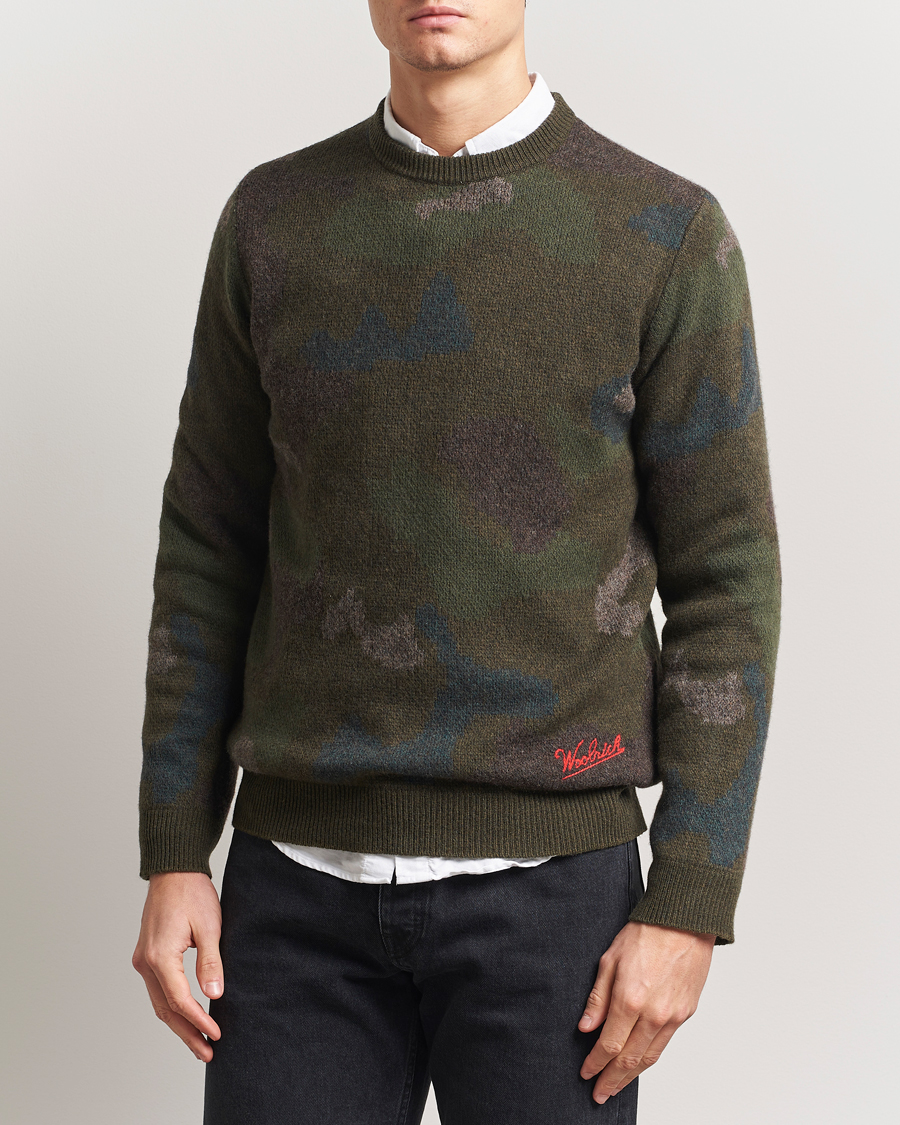 Herren | Pullover | Woolrich | Lambswool Crewneck by Todd Snyder Green Camo