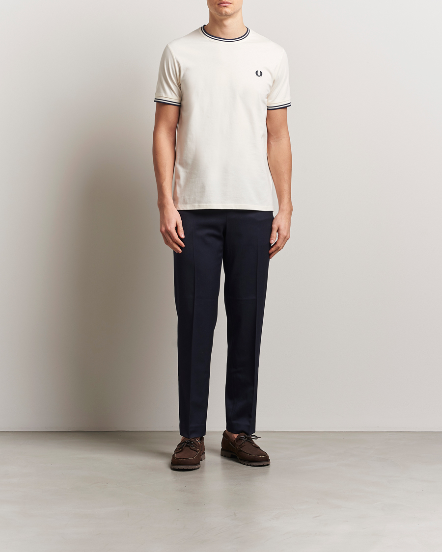 Herren | T-Shirts | Fred Perry | Twin Tipped T-Shirt Ecru