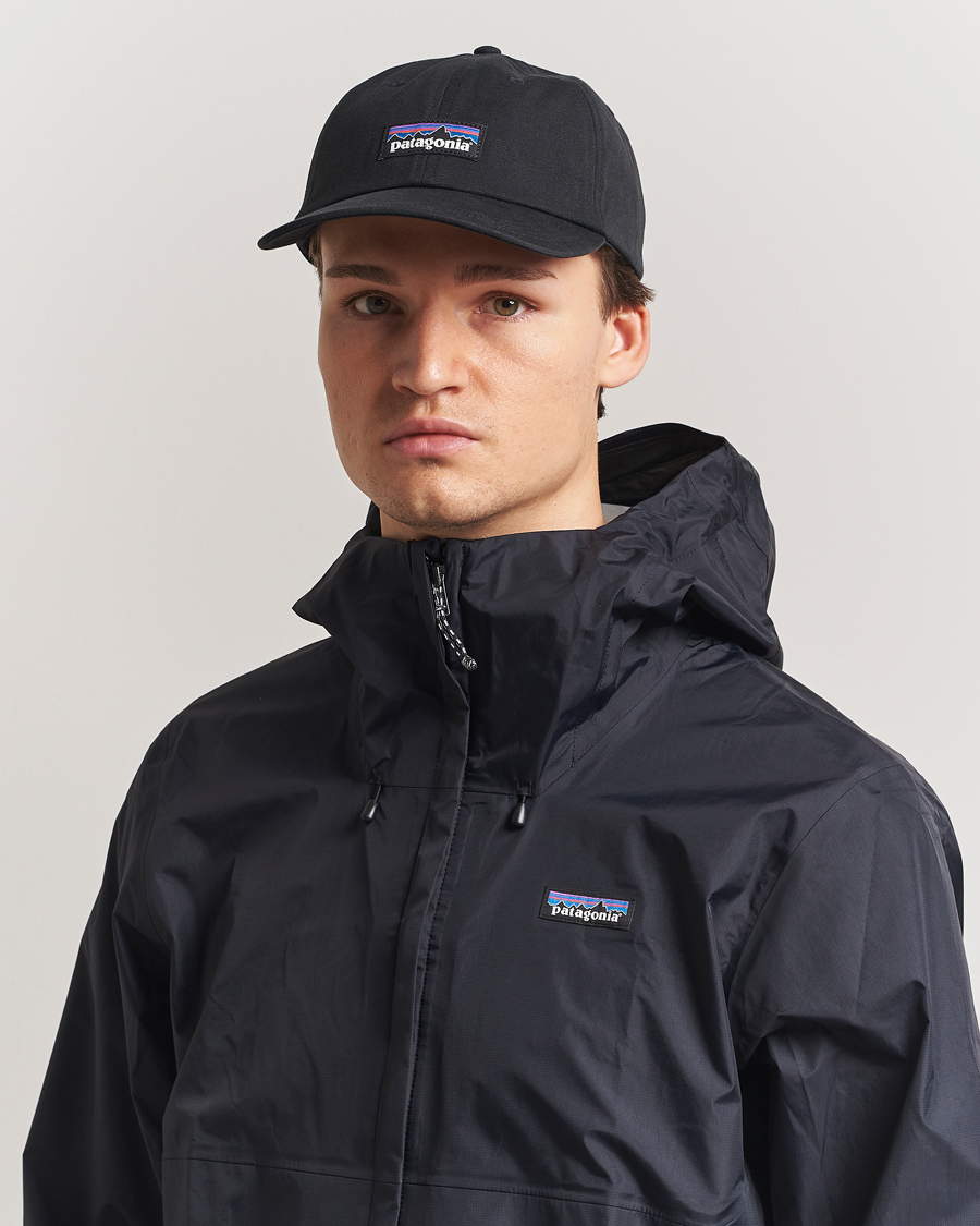 Herren | Patagonia P-6 Label Trad Cap Black | Patagonia | P-6 Label Trad Cap Black
