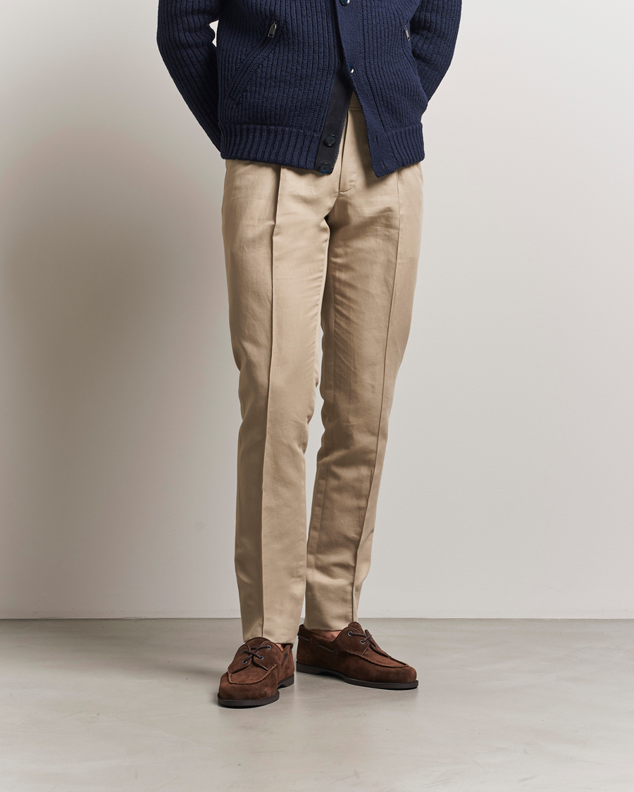 Herren | Hosen | Brioni | Cotton/Linen Pleated Trousers Beige