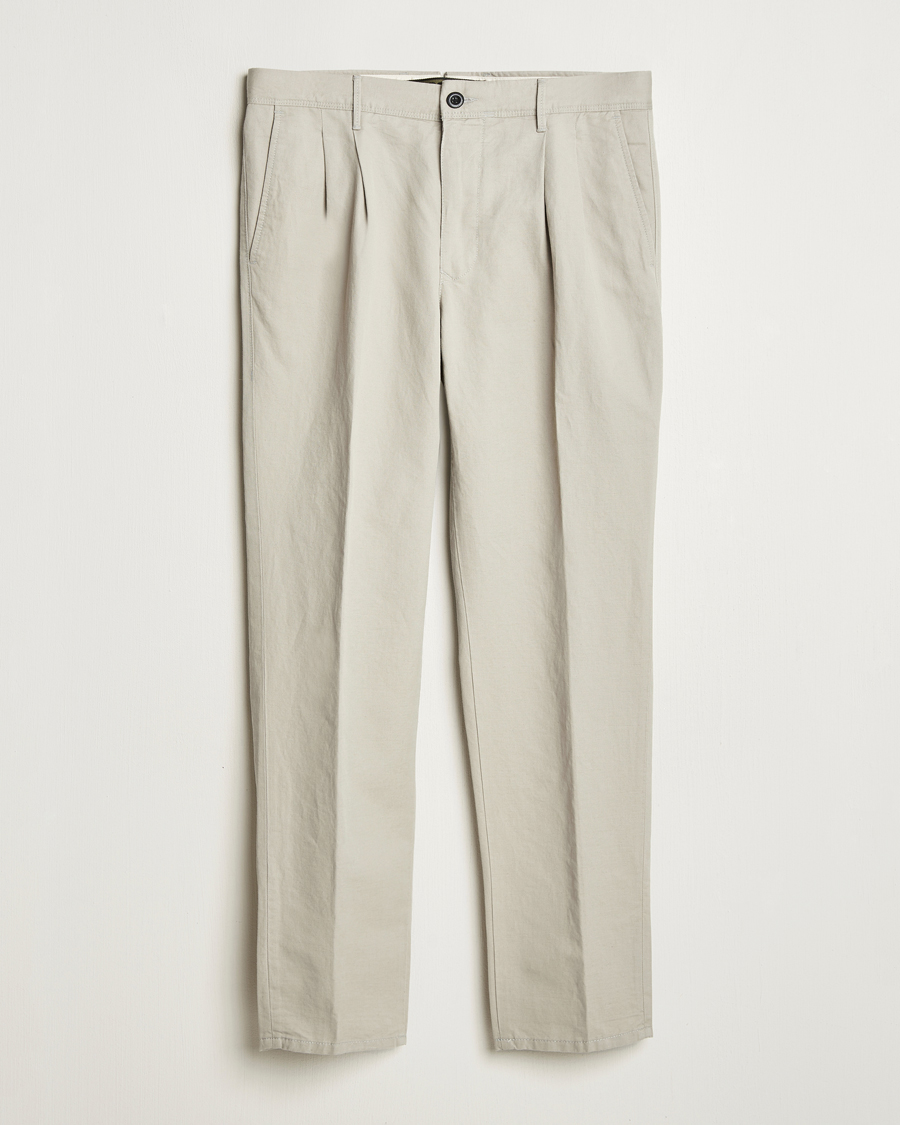 Herren | Hosen | Incotex | Tapered Fit Pleated Linen Slacks Light Beige