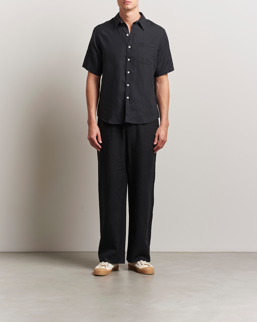 Herren | Hemden | Colorful Standard | Garment Dyed Linen Short Sleeve Shirt Deep Black
