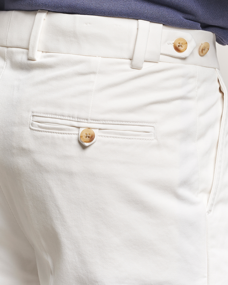 Herren | Shorts | GANT 240 Mulberry Street | Regular Fit Dressed Cotton Twill Shorts Eggshell