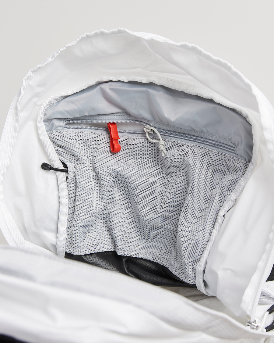 Herren | Taschen | Osprey | Talon 22 White/Black