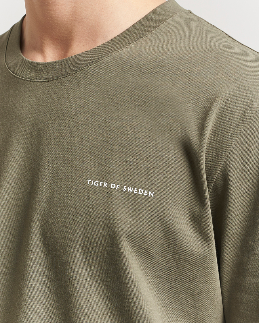 Herren | T-Shirts | Tiger of Sweden | Pro Cotton Logo T-Shirt Dusty Green