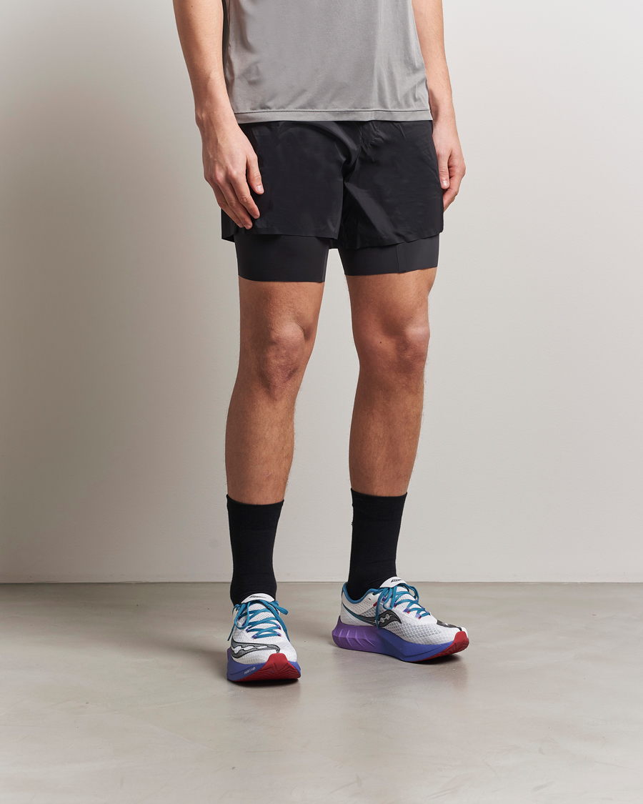 Herren | Saucony Endorphin Pro 4 White/Shadow | Saucony | Endorphin Pro 4 White/Shadow