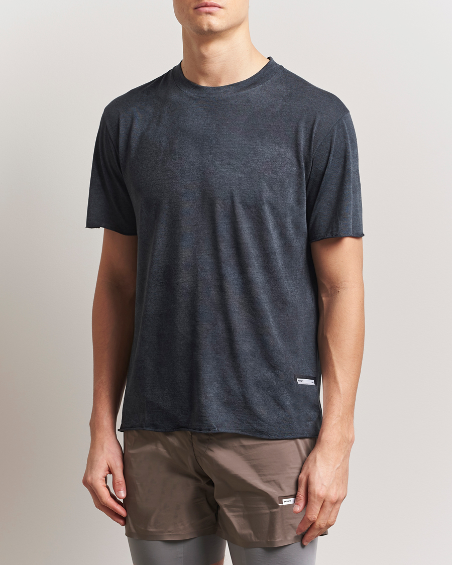 Herren | T-Shirts | Satisfy | CloudMerino Cordura T-Shirt Sun Bleached Black