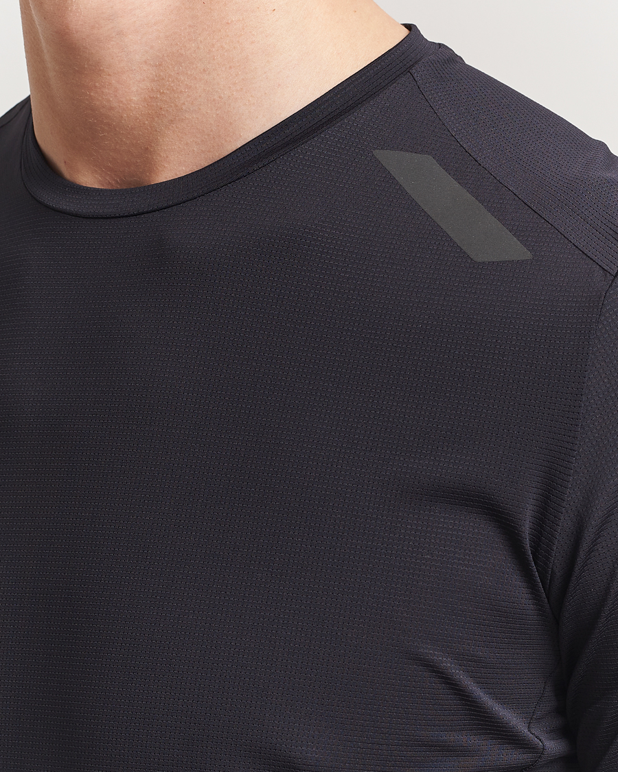 Herren | T-Shirts | SOAR Running | Tech Tee Black