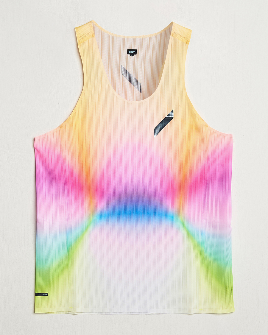 Herren | T-Shirts | SOAR Running | Race Vest Summer Rainbow