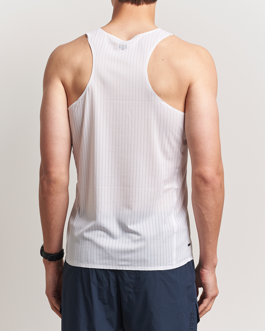 Herren | T-Shirts | SOAR Running | Race Vest White