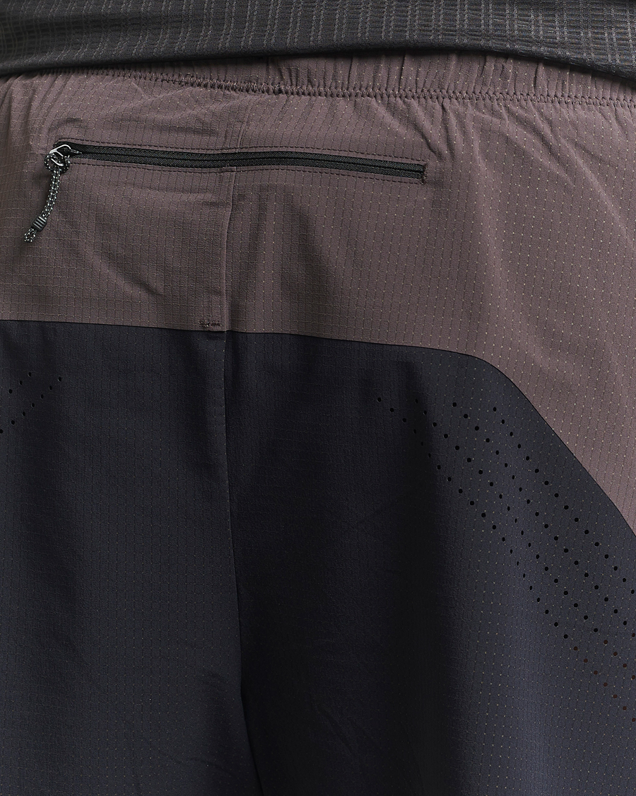 Herren | Shorts | SOAR Running | Hot Weather Short Shale/Black