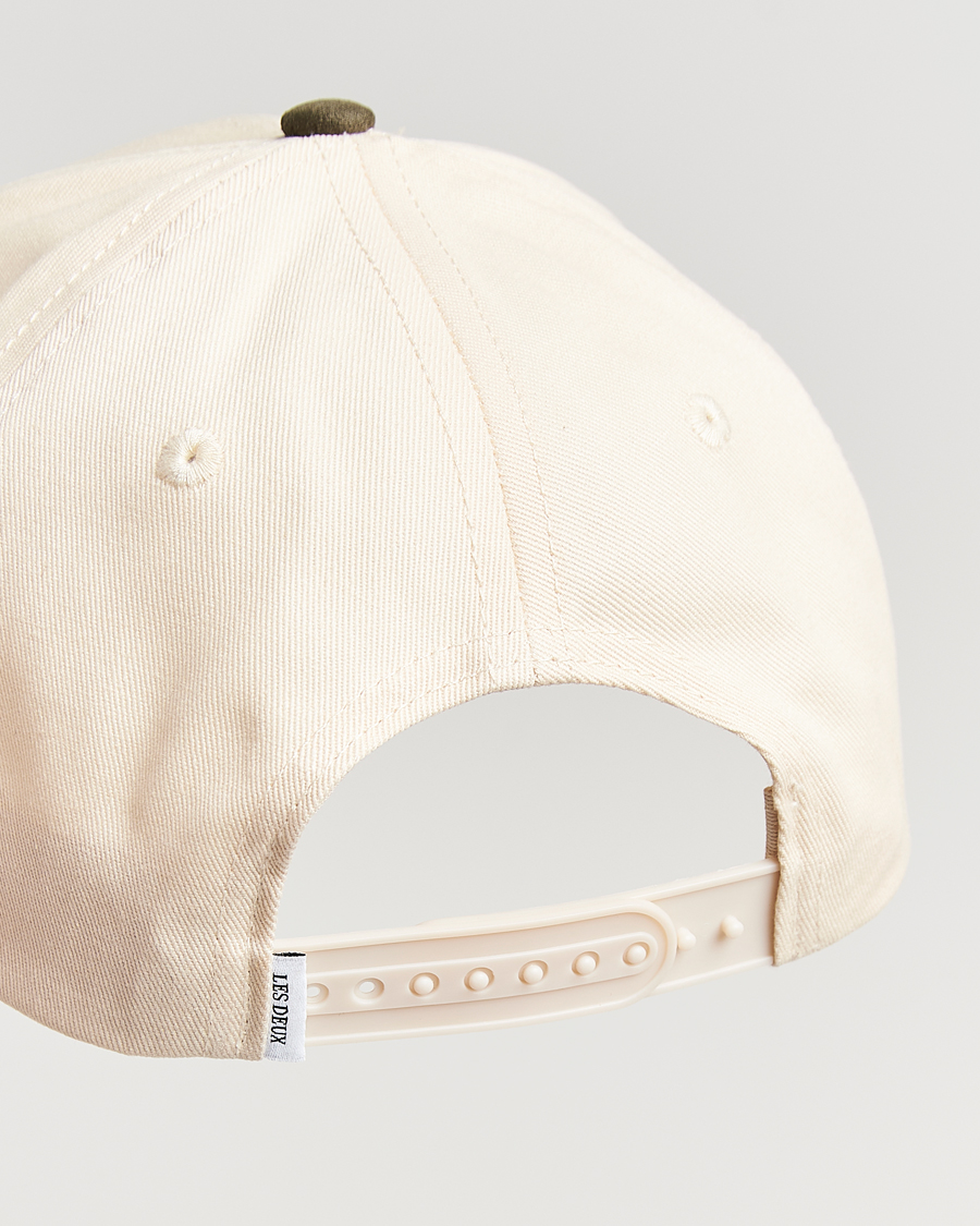 Herren | Les Deux Brad Contrast Suede Baseball Cap Ivory | LES DEUX | Brad Contrast Suede Baseball Cap Ivory