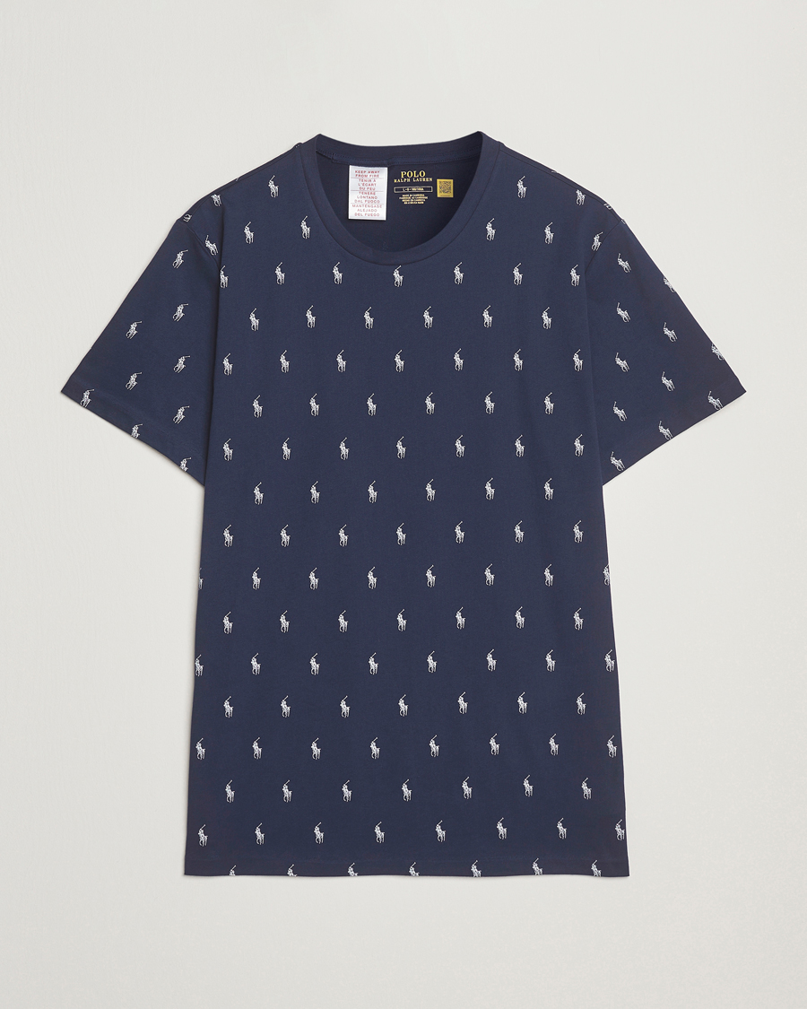 Herren | Polo Ralph Lauren All over Player Sleeping Tee Cruise Navy | Polo Ralph Lauren | All over Player Sleeping Tee Cruise Navy