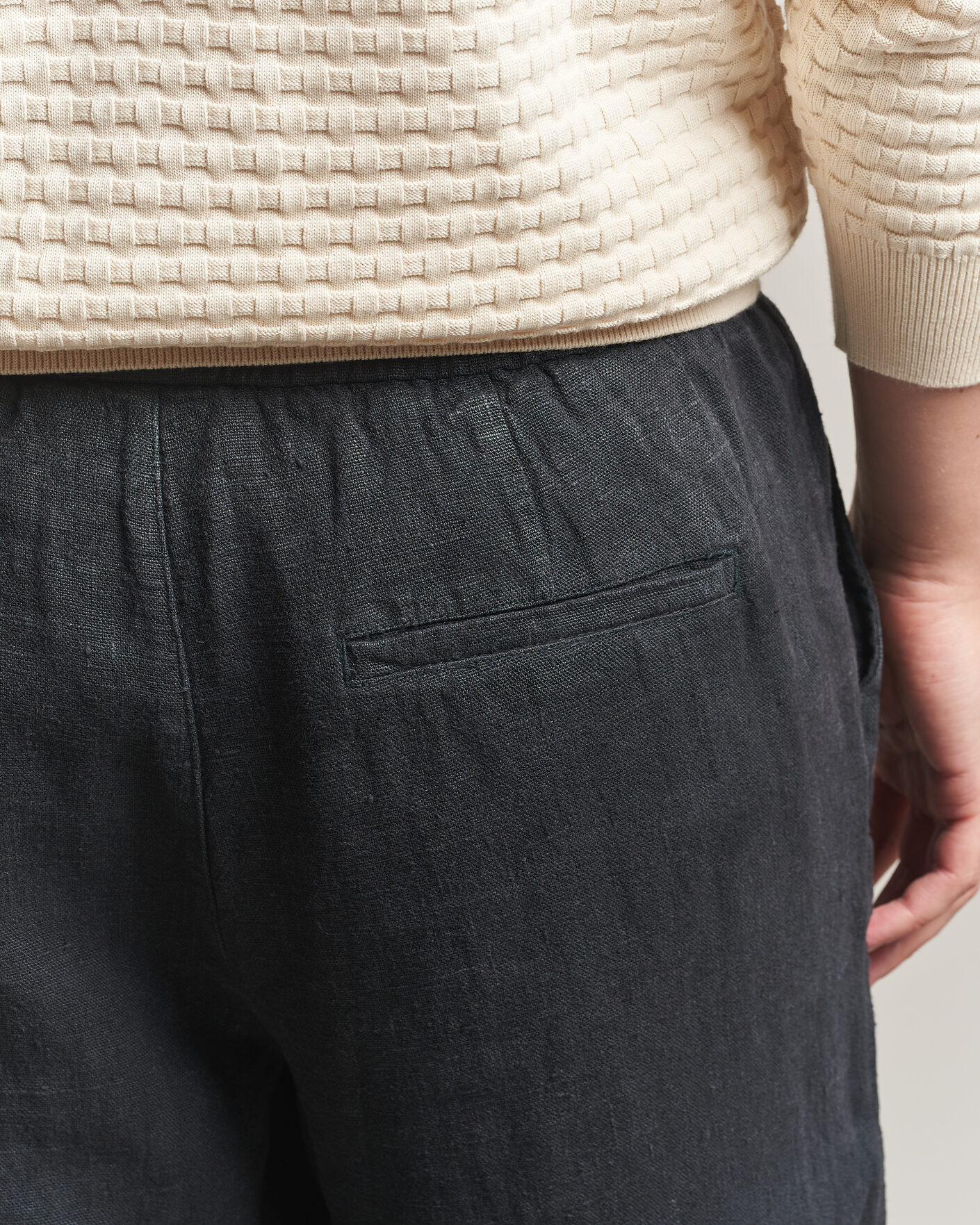 Herren | Hosen | A Day's March | Tamiat Linen Drawstring Trousers Black
