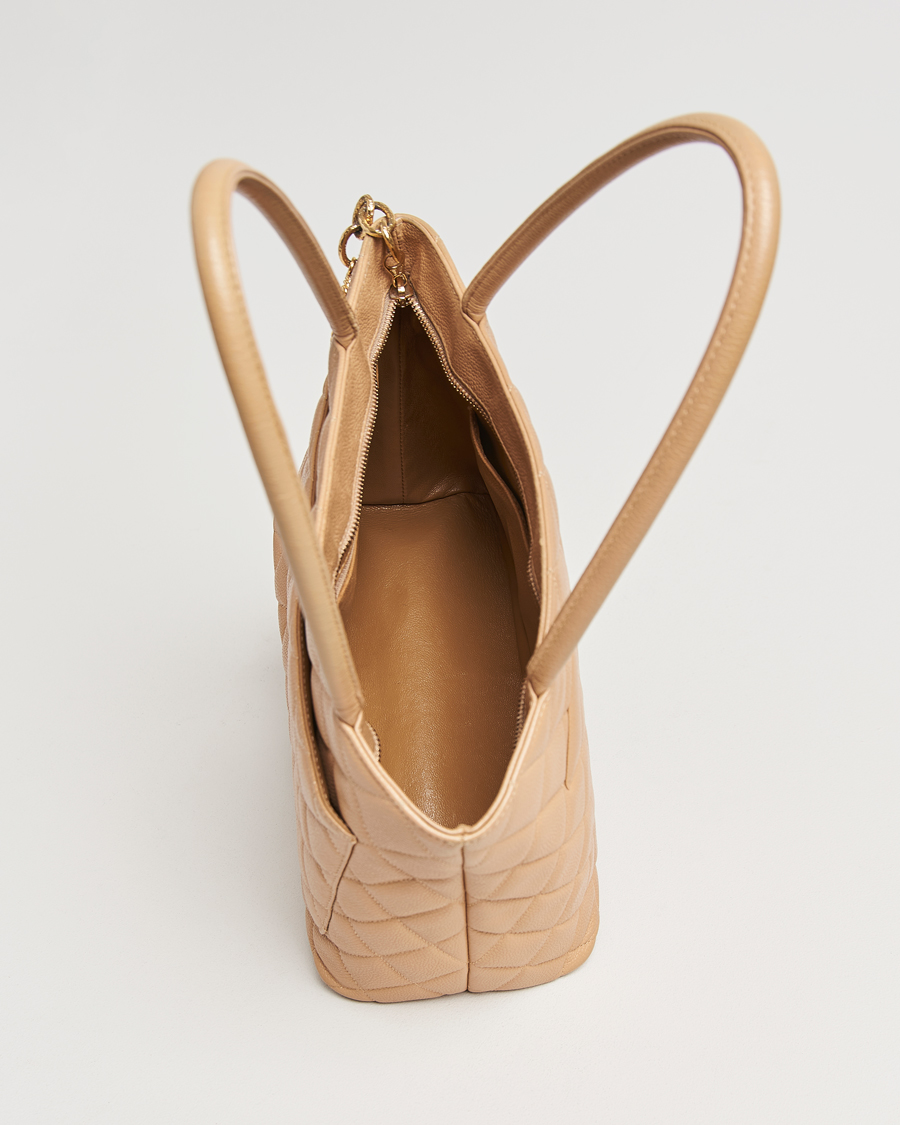 Herren | Chanel Pre-Owned Medallion Tote Bag Caviar Beige | Chanel Pre-Owned | Medallion Tote Bag Caviar Beige