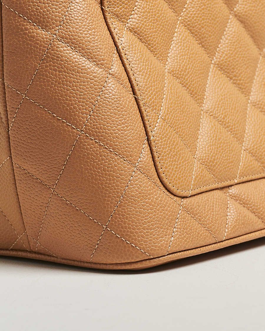 Herren | Chanel Pre-Owned Medallion Tote Quilted Caviar Beige | Chanel Pre-Owned | Medallion Tote Quilted Caviar Beige