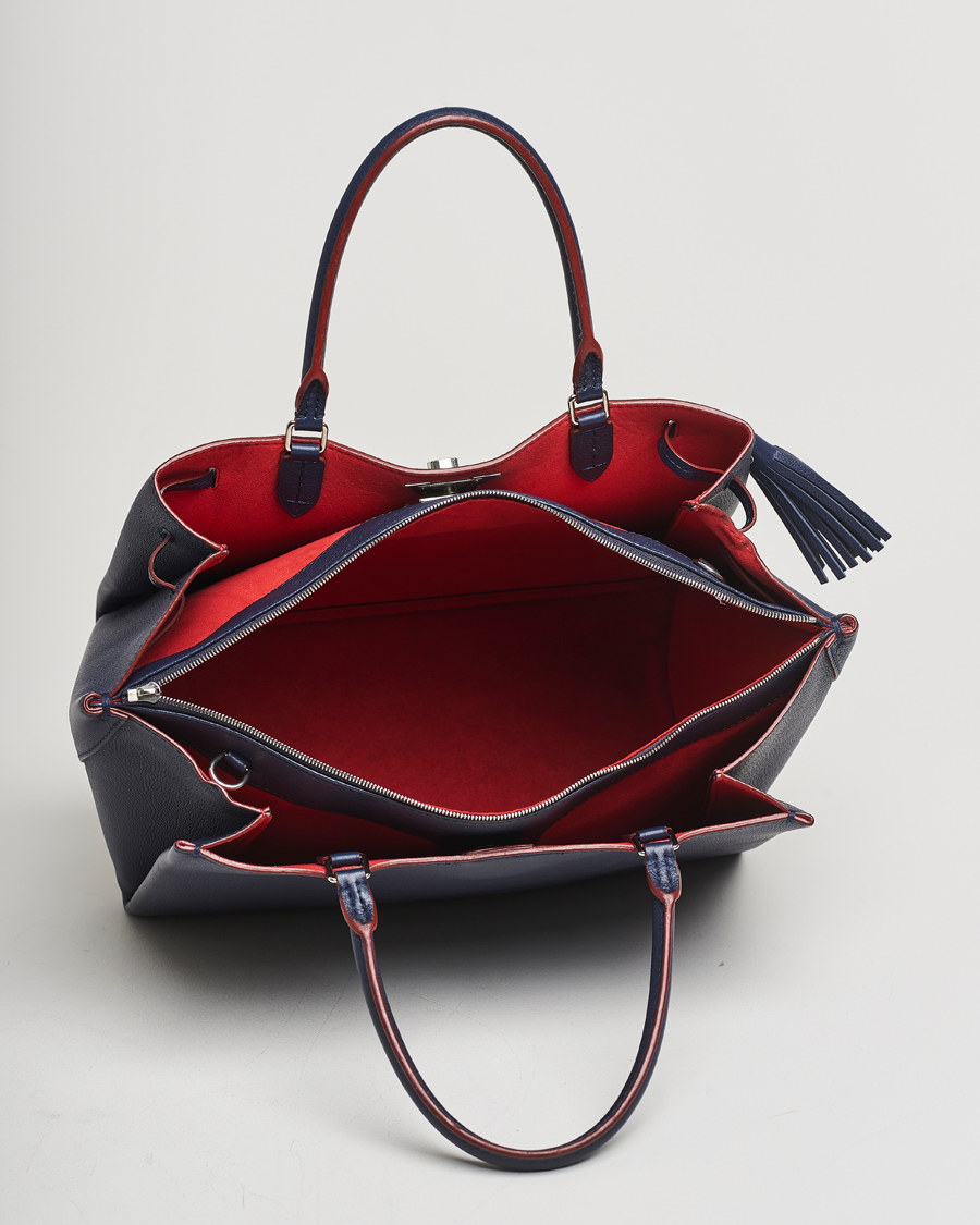 Herren | Louis Vuitton Pre-Owned LockMeTo Handbag Calfskin Navy | Louis Vuitton Pre-Owned | LockMeTo Handbag Calfskin Navy