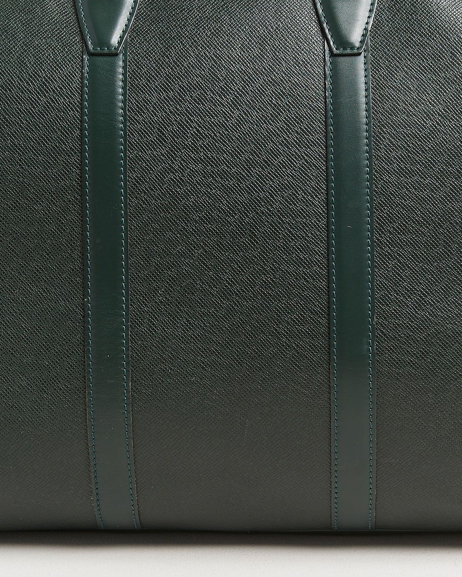 Herren | Louis Vuitton Pre-Owned Taiga Kendall GM Weekend Bag Green | Louis Vuitton Pre-Owned | Taiga Kendall GM Weekend Bag Green