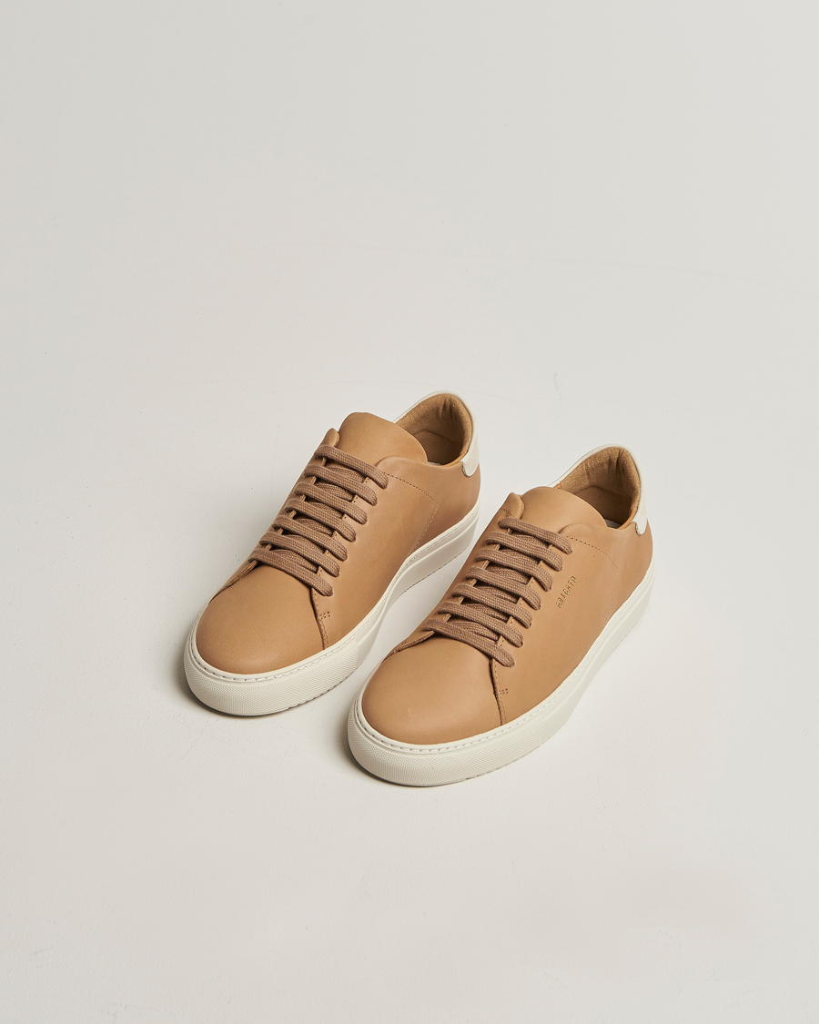 Herren | Axel Arigato Clean 90 Nubuck Sneaker Tan/Light Beige | Axel Arigato | Clean 90 Nubuck Sneaker Tan/Light Beige