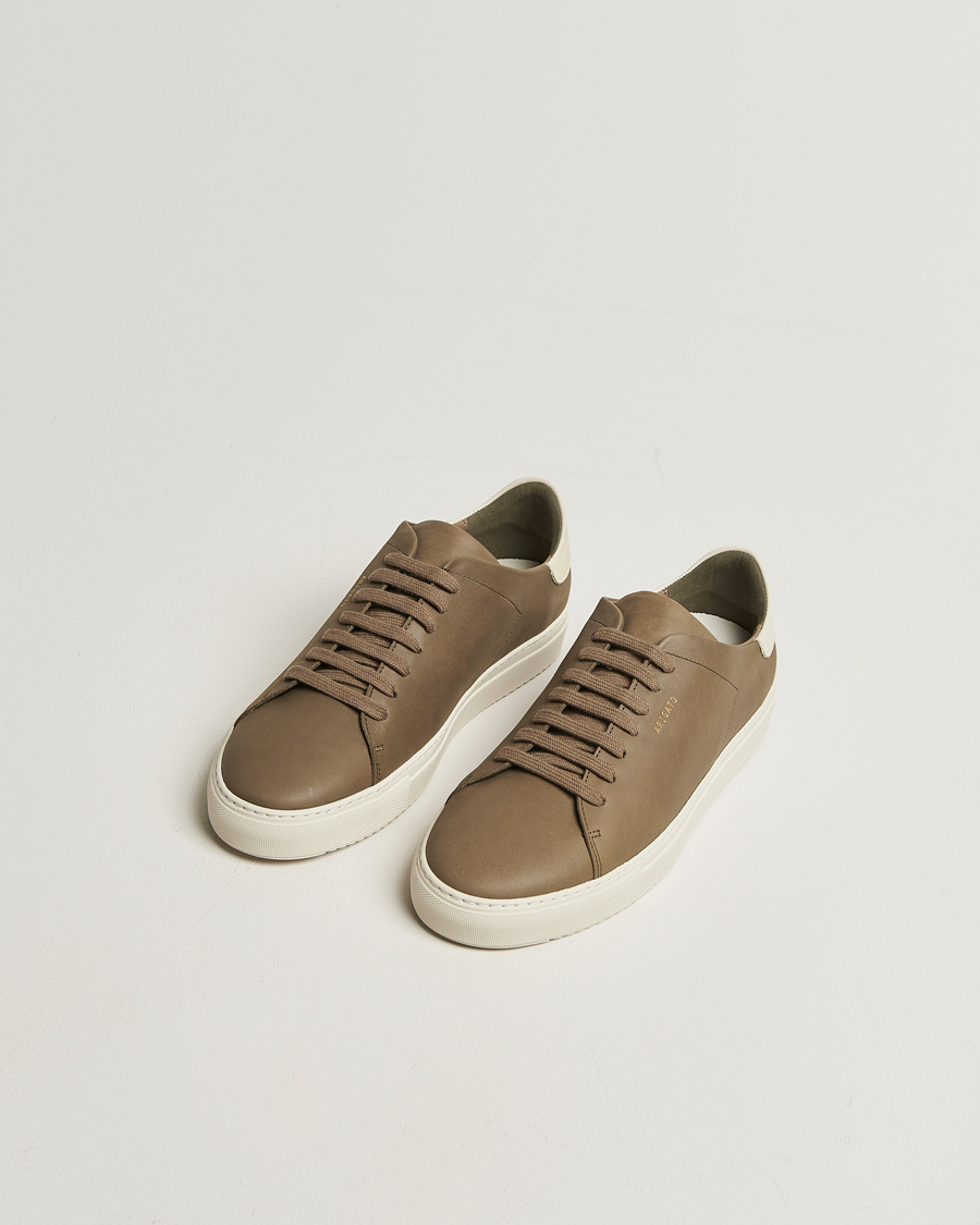 Herren | Axel Arigato Clean 90 Nubuck Sneaker Dark Green/Light Beige | Axel Arigato | Clean 90 Nubuck Sneaker Dark Green/Light Beige