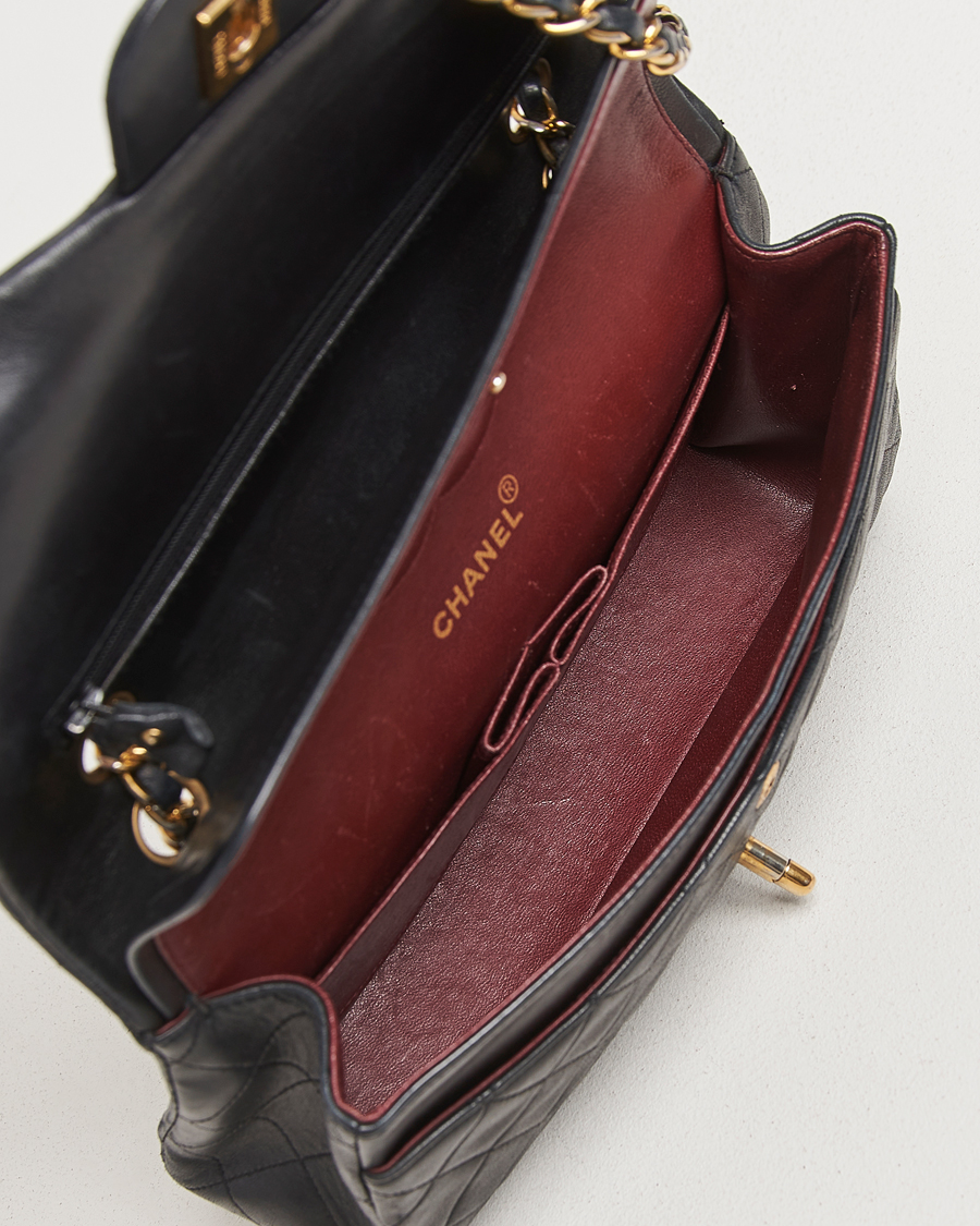 Herren | Pre-Owned & Vintage Bags | Chanel Pre-Owned | Classic Double Flap Medium Lambskin Black