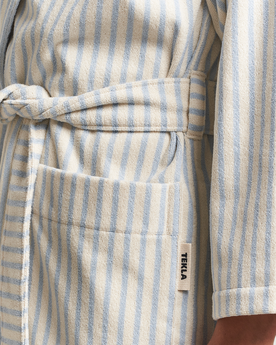 Herren | Schlafanzüge & Bademäntel | Tekla | Organic Terry Hooded Bathrobe Soft Blue Stripes