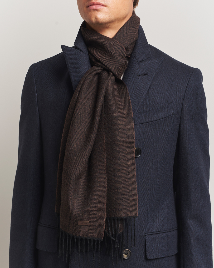 Herren | Eton Merino Wool Herringbone Scarf Dark Brown | Eton | Merino Wool Herringbone Scarf Dark Brown