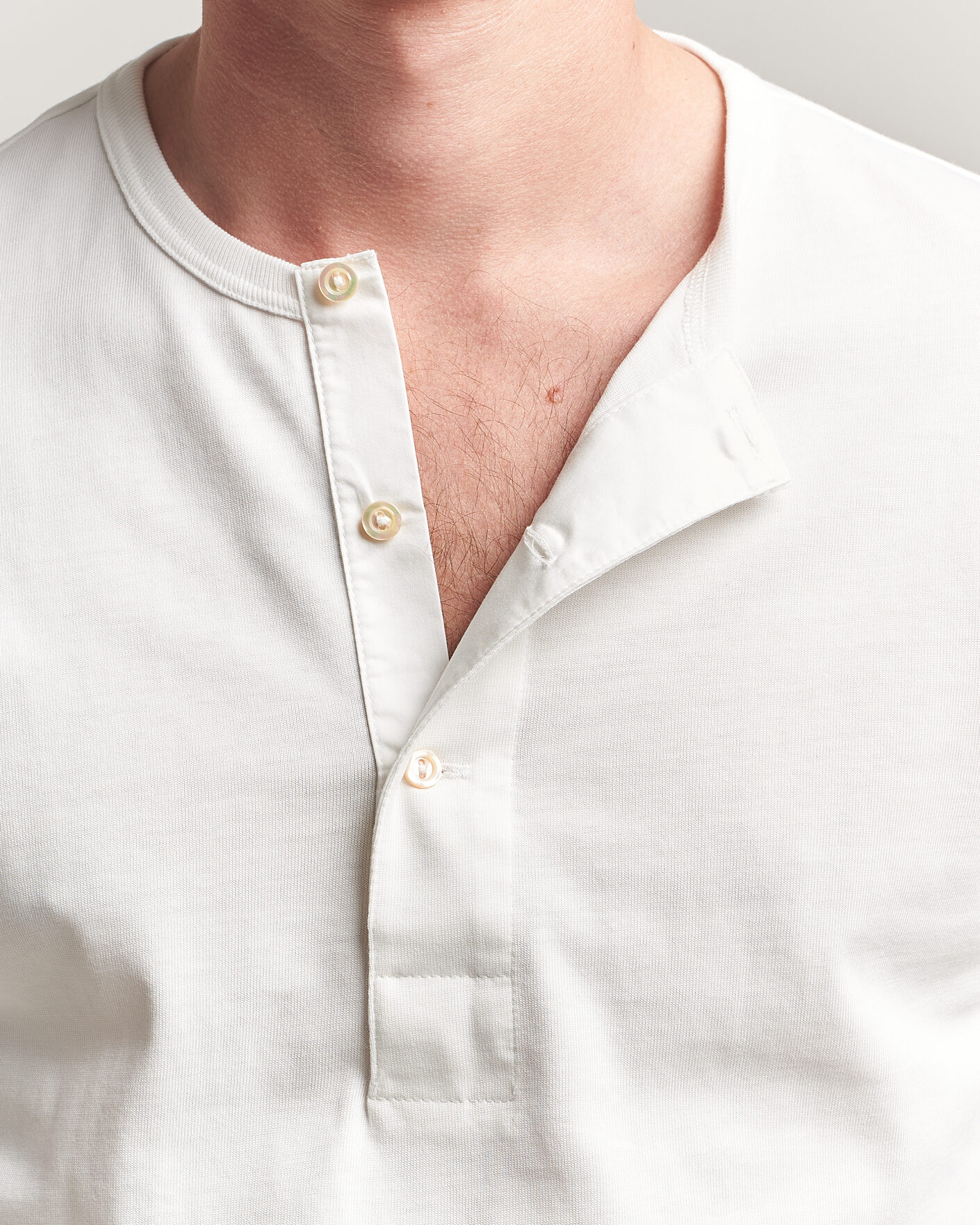 Herren | T-Shirts | Merz b. Schwanen | Classic Fit Sturdy Organic Cotton Henley White