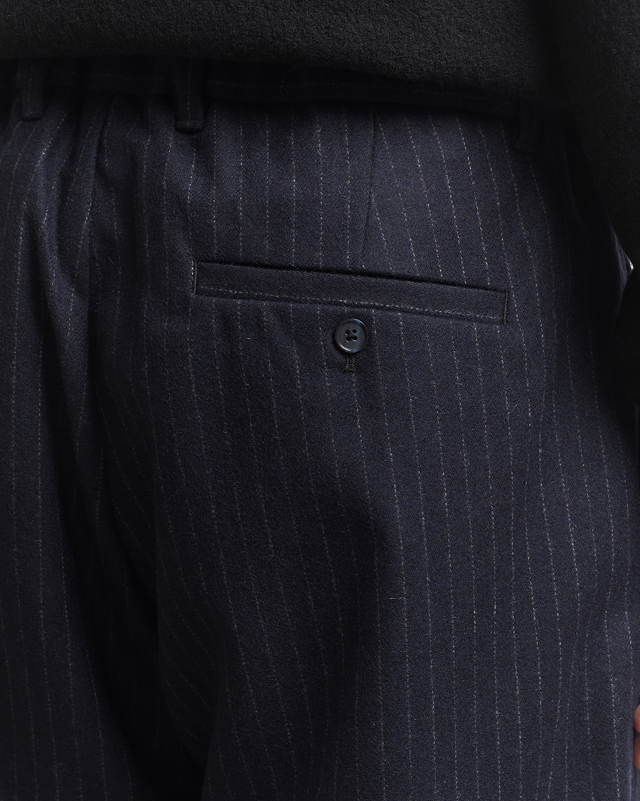 Herren | Hosen | NN07 | Kay Wool Pleated Pinstriped Trousers Navy Blue