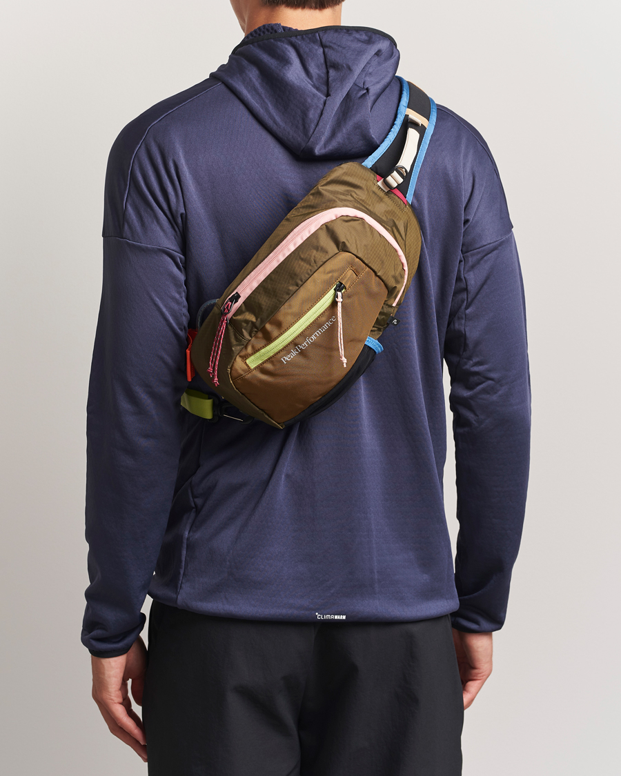 Herren | Peak Performance Outdoor Slingbag Meadow Moss | Peak Performance | Outdoor Slingbag Meadow Moss