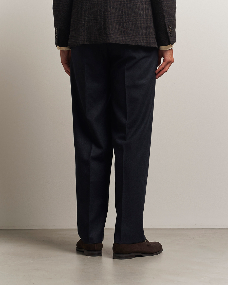 Herren | Hosen | Boglioli | Pleated Flannel Trousers Navy