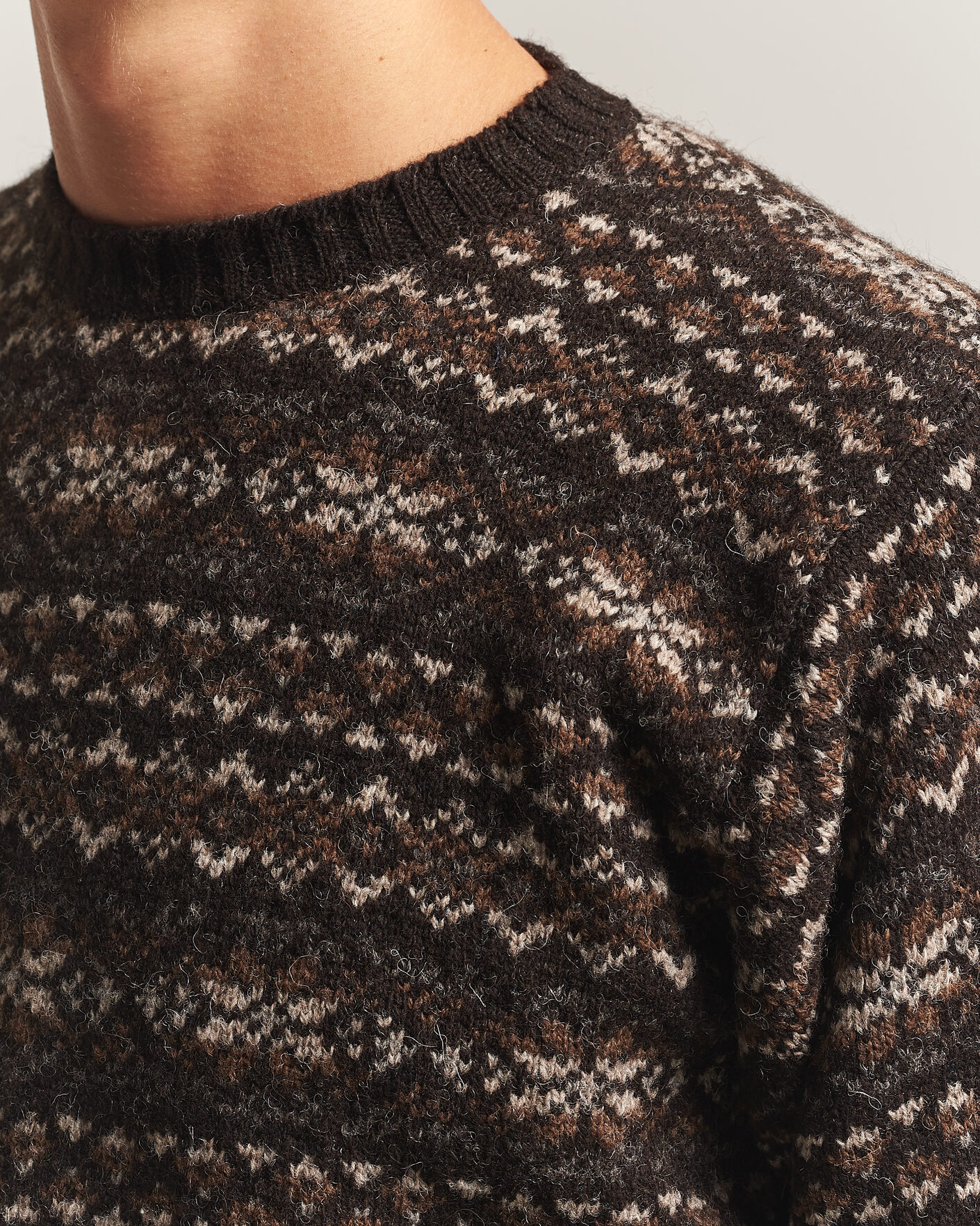 Herren | Pullover | Jamieson's of Shetland | Jamiesons Of Shetland All Over Fair Isle Pullover Crew Neck Dark Brown