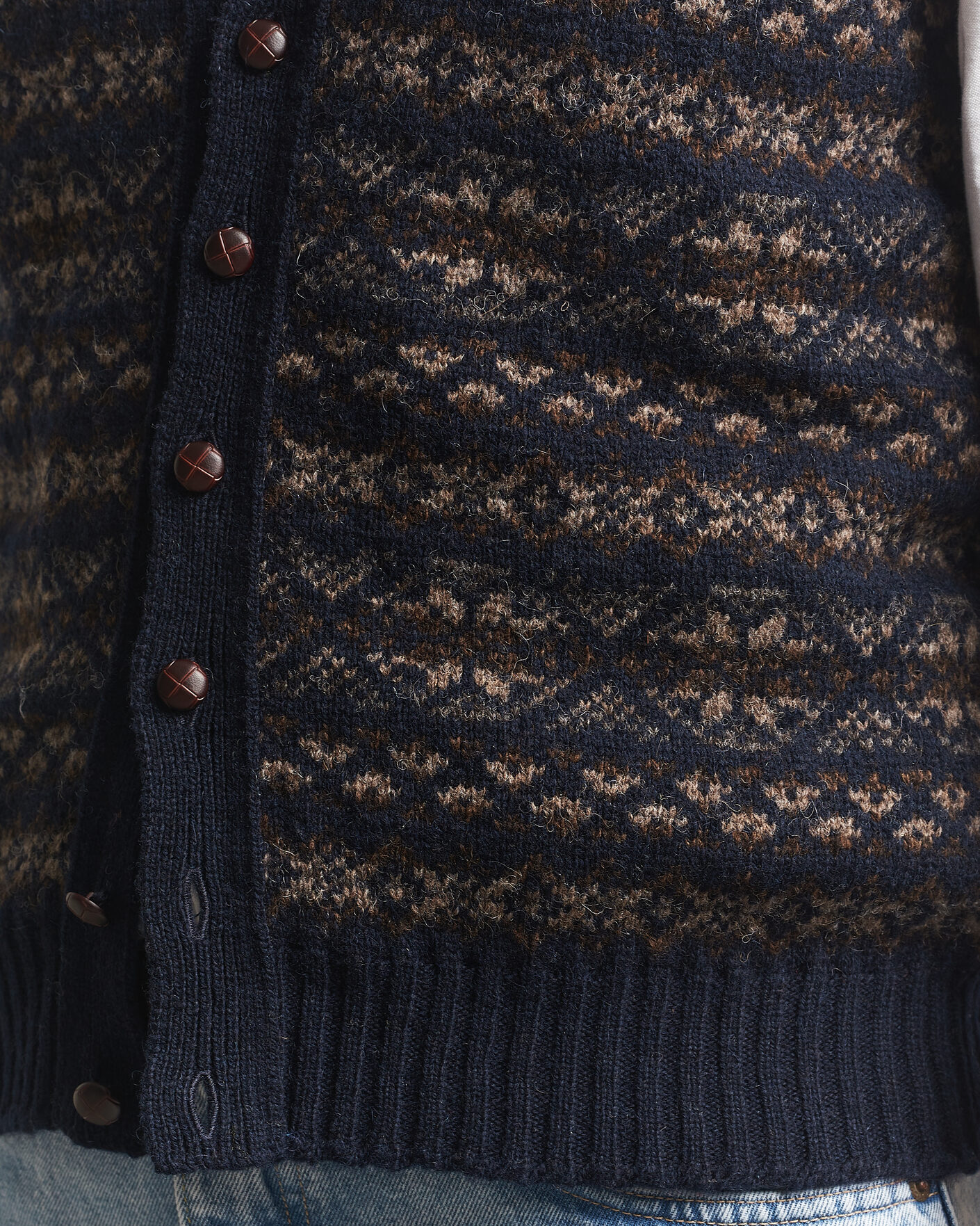 Herren | Pullover | Jamieson's of Shetland | Jamiesons Of Shetland All Over Fair Isle Waistcoat Navy