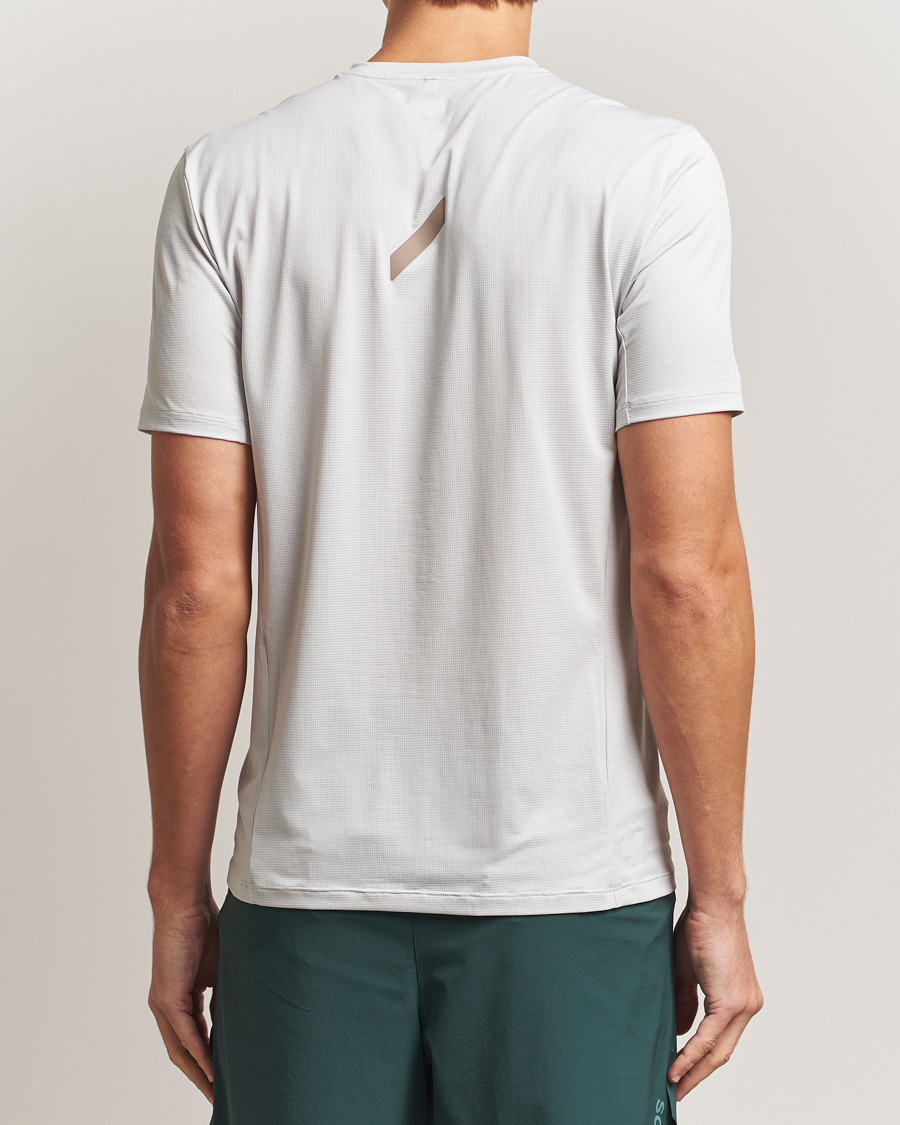 Herren | T-Shirts | SOAR Running | Tech Tee Grey