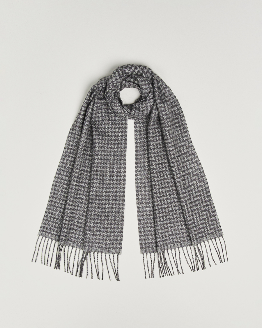 Herren | Piacenza Cashmere Cashmere/Silk Houndstooth Scarf Light Grey | Piacenza Cashmere | Cashmere/Silk Houndstooth Scarf Light Grey