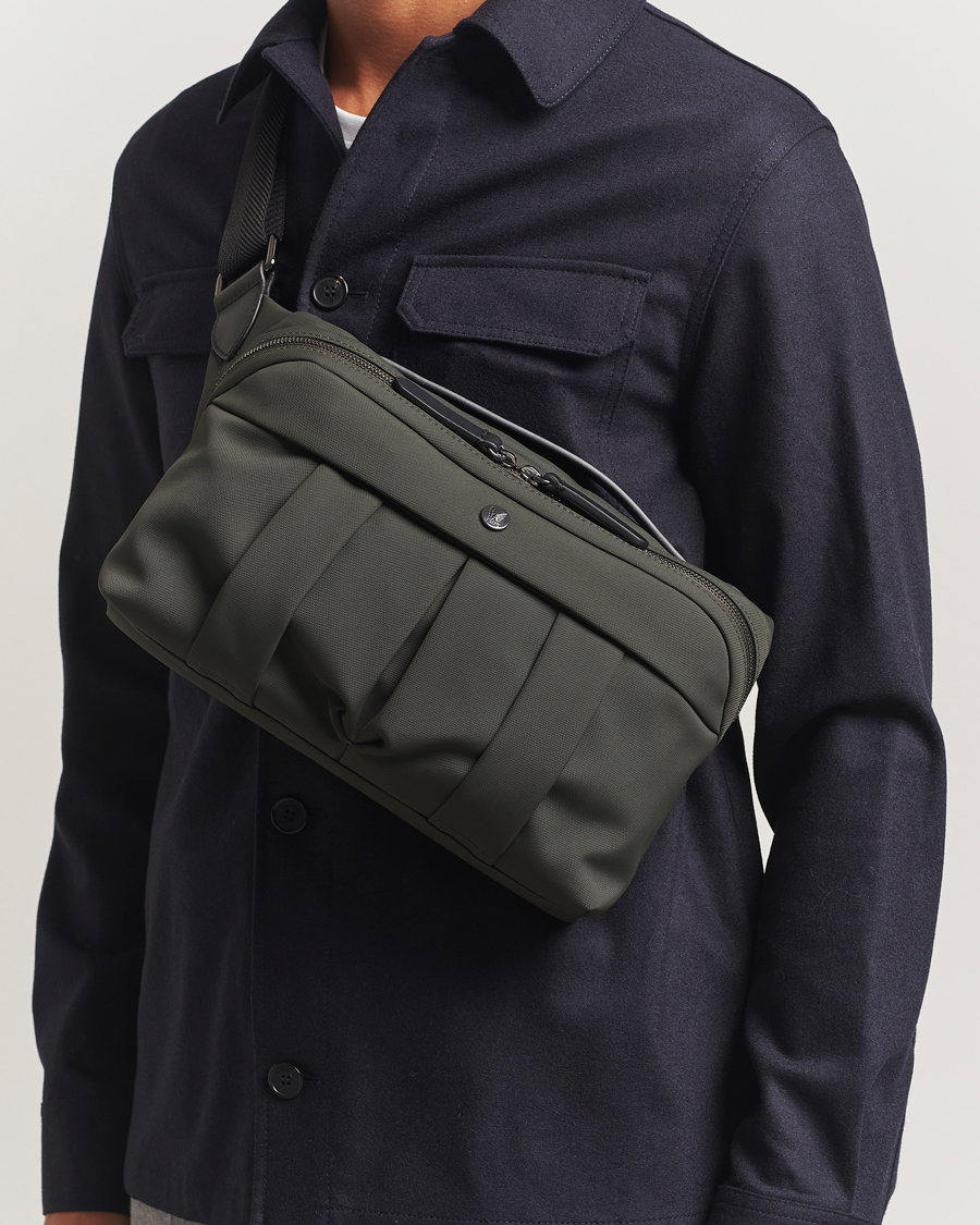 Herren | Taschen | Mismo | M/S Passage Sling Bag Shelter Green/Black