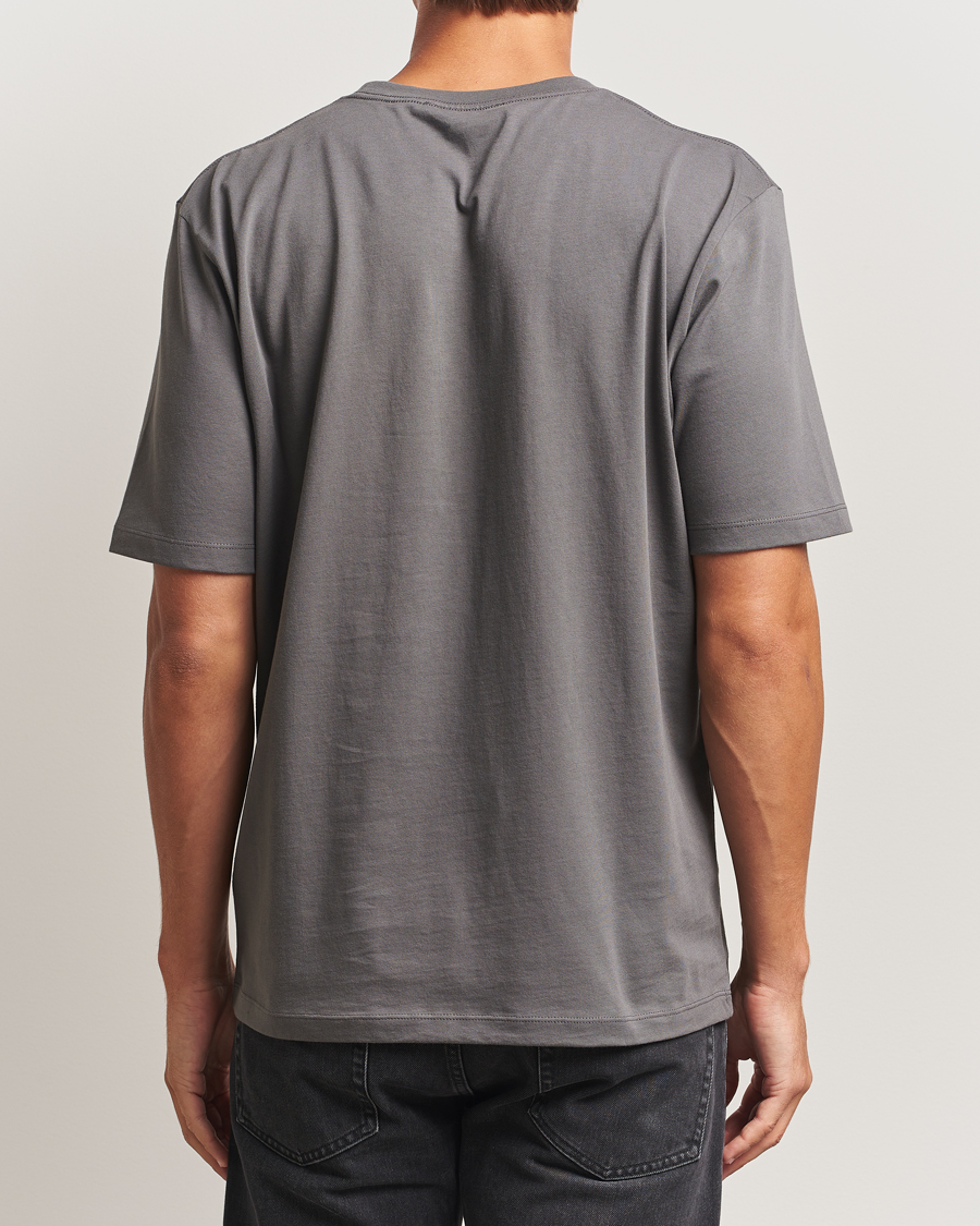 Herren | T-Shirts | Tiger of Sweden | Pro Logo Crew Neck T-Shirt Silver