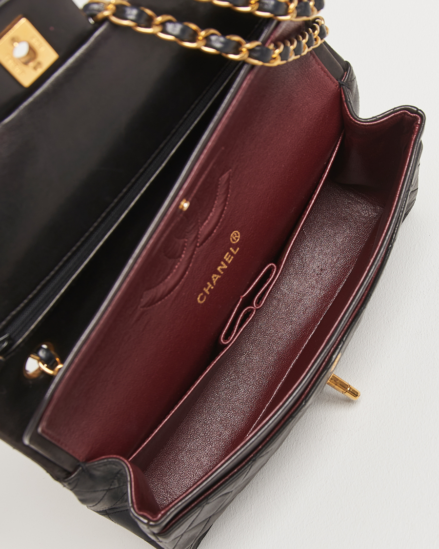 Herren | Chanel Pre-Owned Classic Double Flap Medium Lambskin Black | Chanel Pre-Owned | Classic Double Flap Medium Lambskin Black