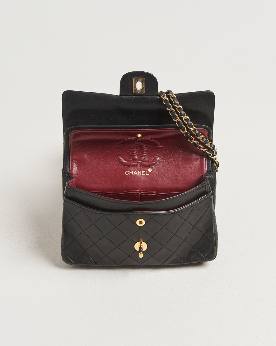 Herren | Chanel Pre-Owned Classic Double Flap Small Lambskin  Black | Chanel Pre-Owned | Classic Double Flap Small Lambskin  Black