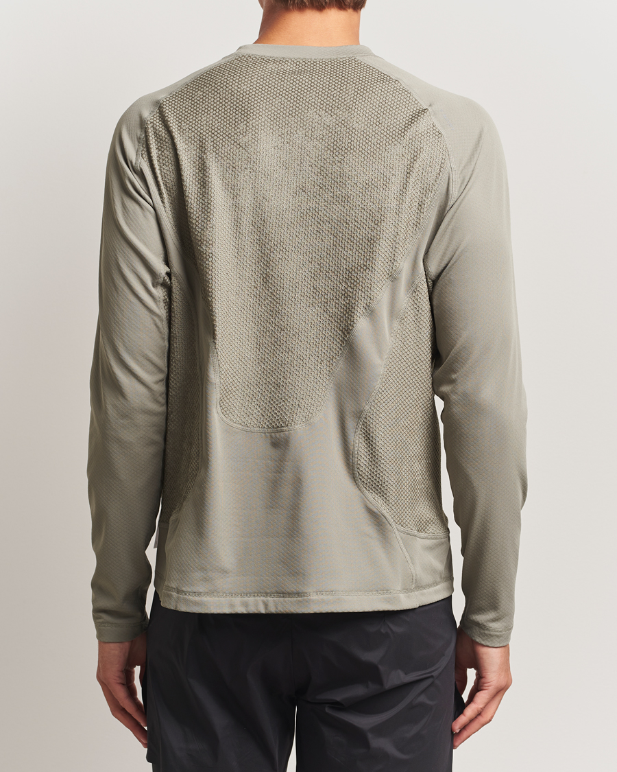 Herren | T-Shirts | Satisfy | FuzzFleece Octa Long Sleeve T-Shirt Vetiver