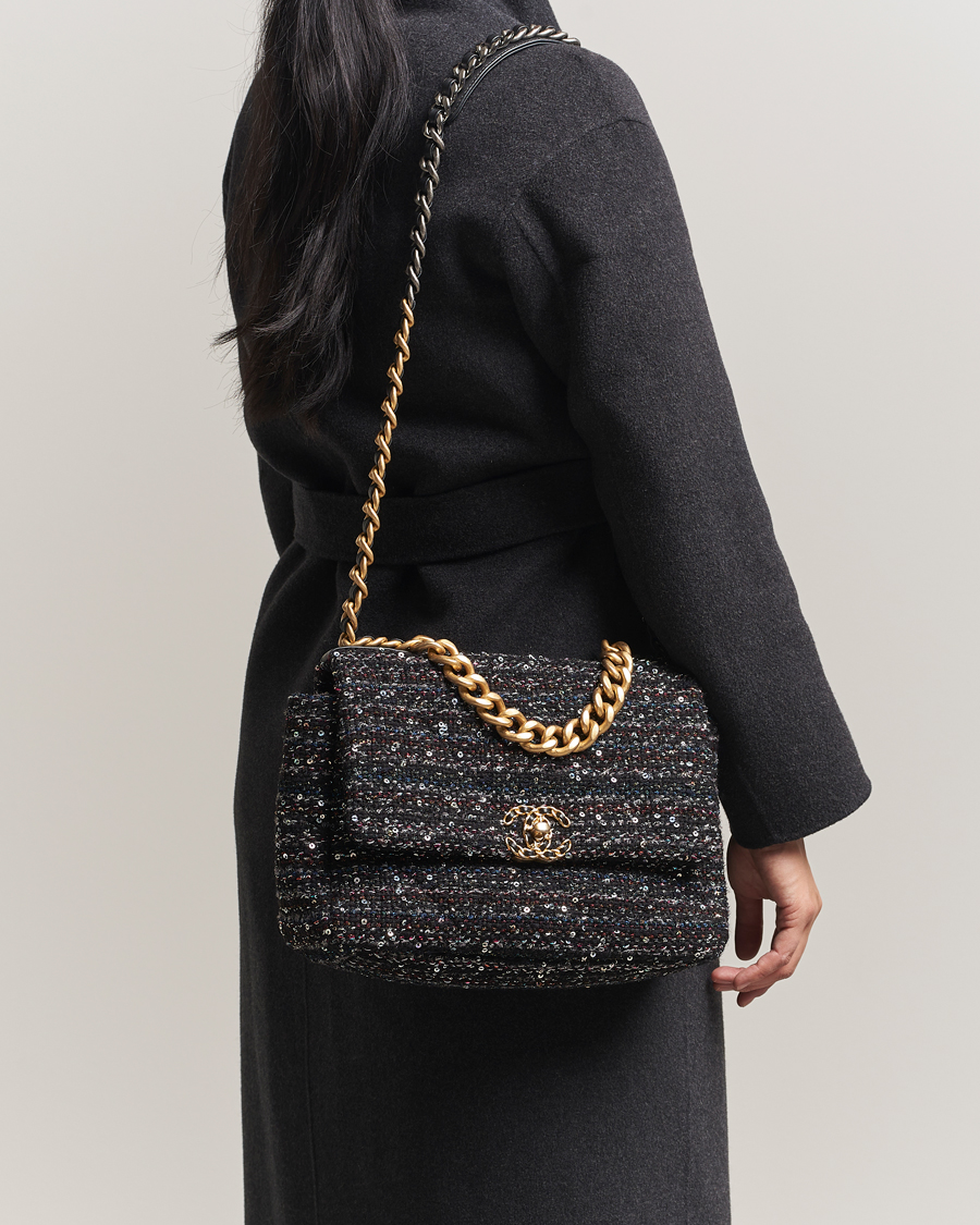 Herren | Chanel Pre-Owned Chanel 19 Sequins Large Handbag Black | Chanel Pre-Owned | Chanel 19 Sequins Large Handbag Black
