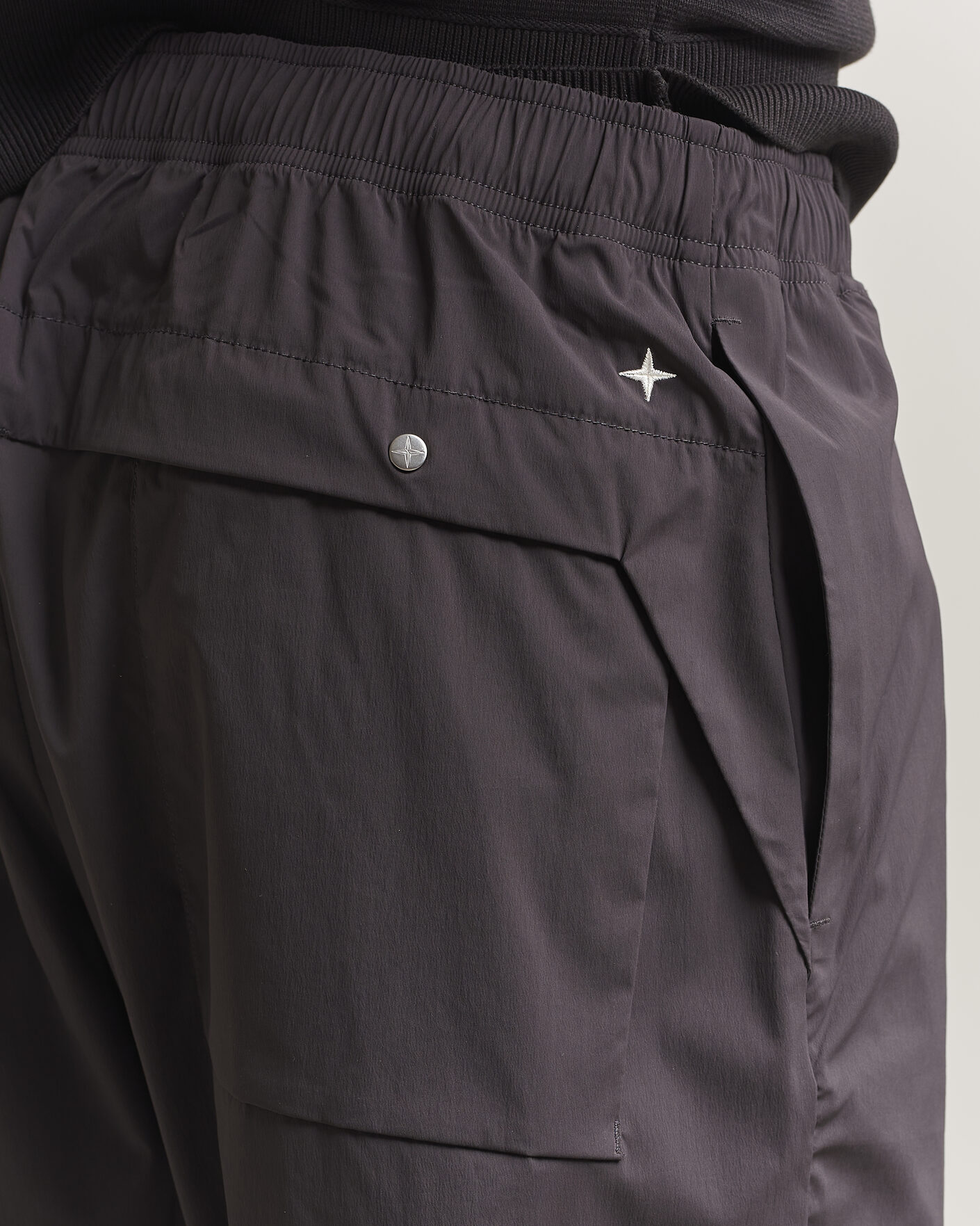 Herren | Hosen | Stone Island | Stellina Technical Nylon Stretch Trousers Charcoal