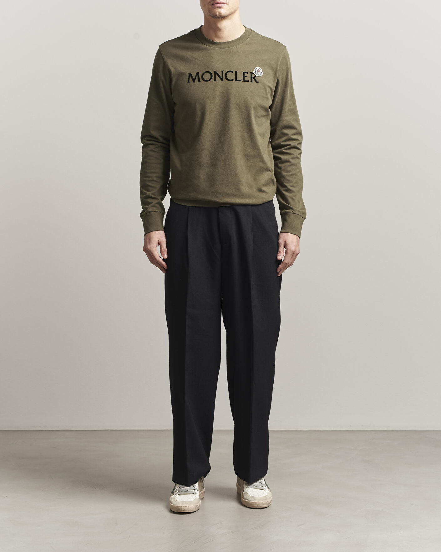 Herren | T-Shirts | Moncler | Lettering Logo Long Sleeve T-Shirt Desert