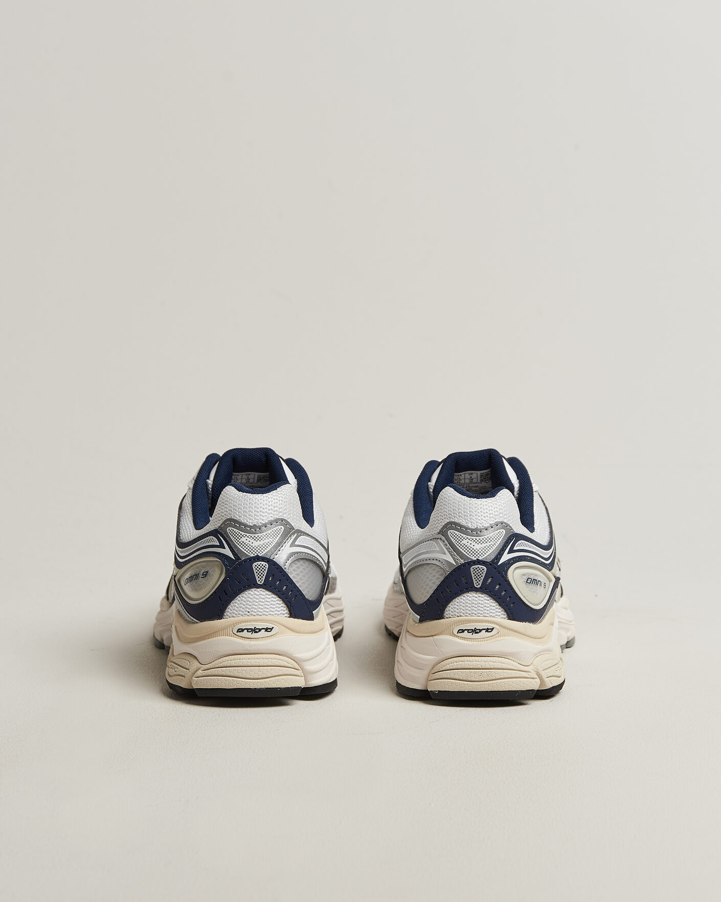 Herren | Sneaker | Saucony | Progrid Omni 9 Running Sneaker White/Navy