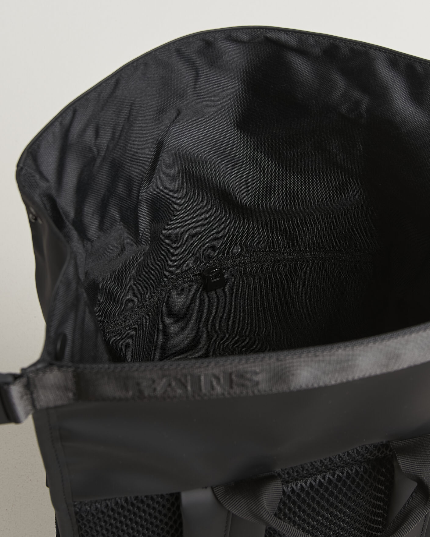 Herren | Taschen | RAINS | Trail Mountaineer Rolltop Backpack Black