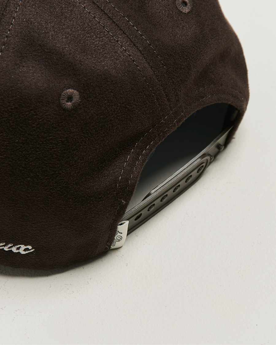 Herren | Hüte & Mützen | LES DEUX | Encore Suede Baseball Cap Coffee Brown